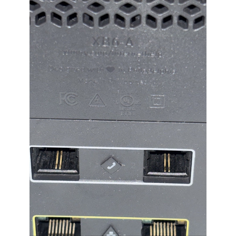Xfinity XB6-A xFi Wireless Gateway Modem Router TG02DCW3482P2 - Picture 4 of 7